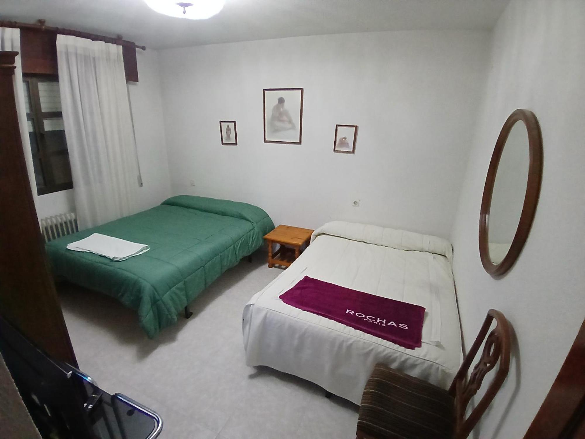 Habitacion Privada Familiar 托萊多 外观 照片